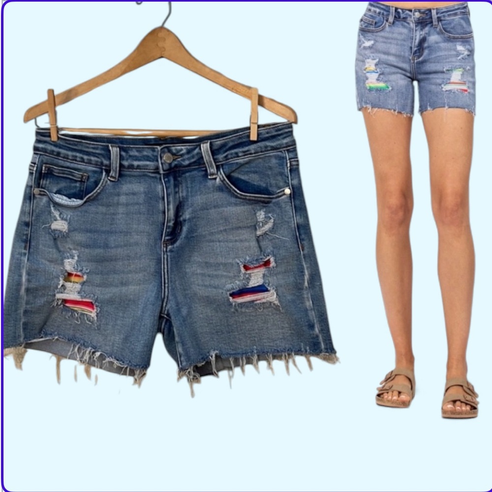 Judy Blue Denim Jean Distressed Shorts Blue with Colorful Serape Patches Sz 1XL
